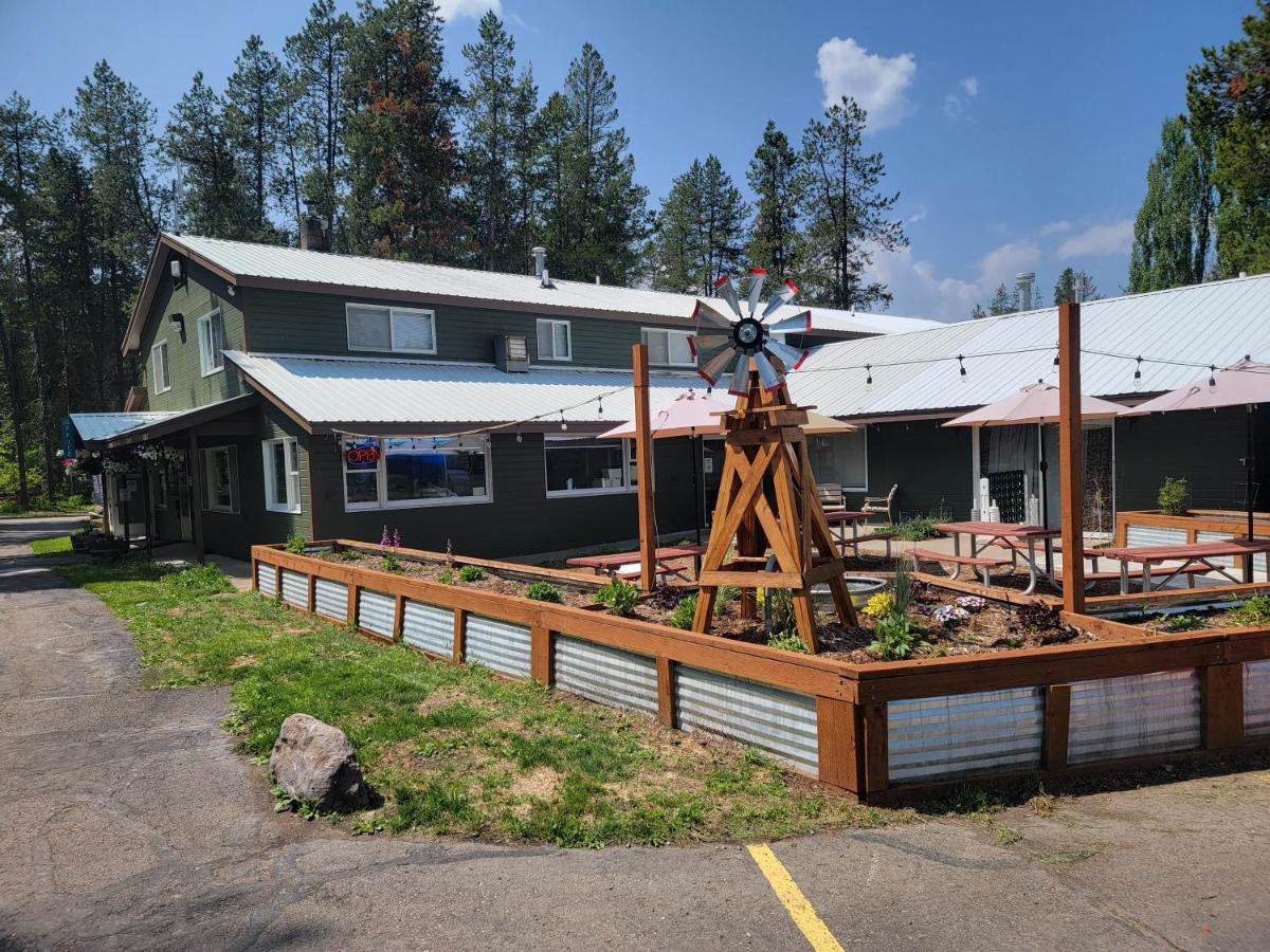Moose Creek Resort West Glacier Exterior foto